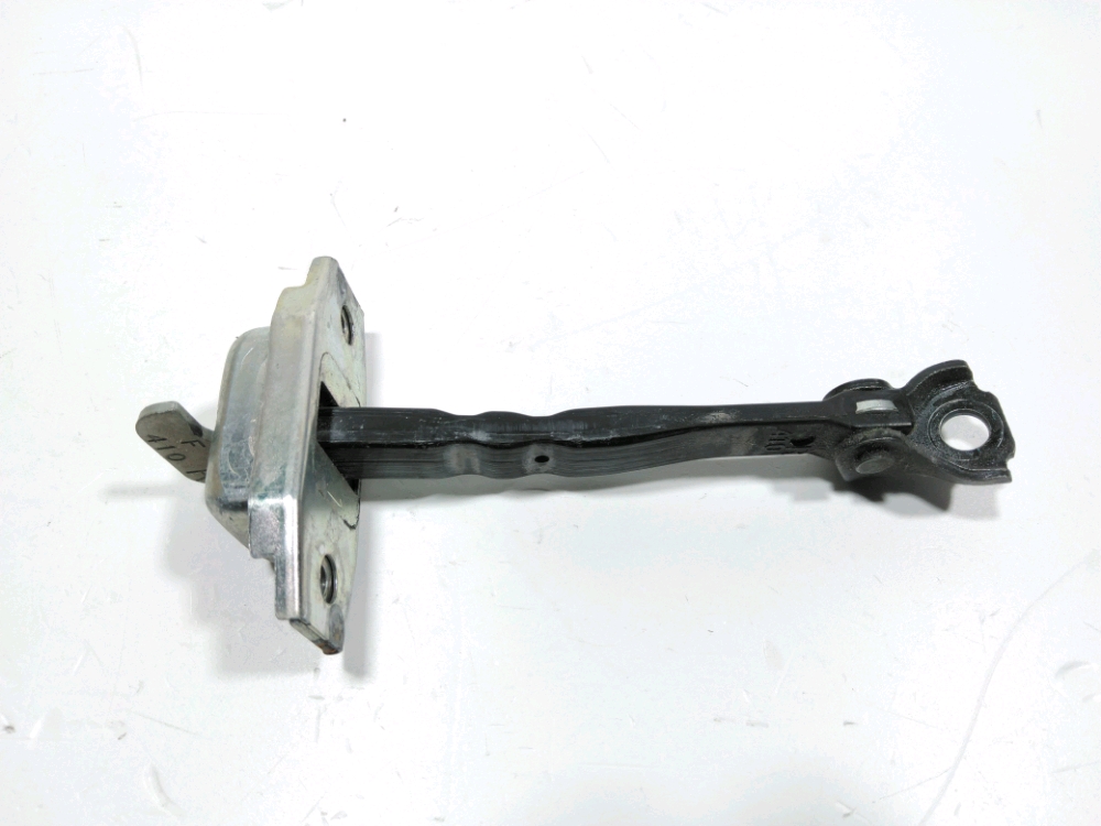 Tirant de porte avant droit