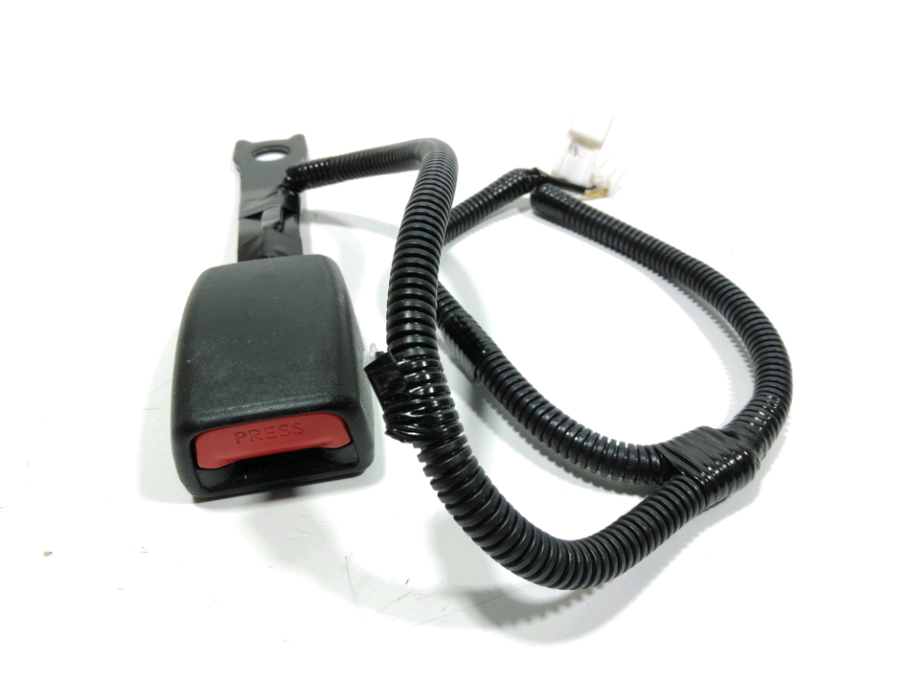 Ancrage ceinture avant droit