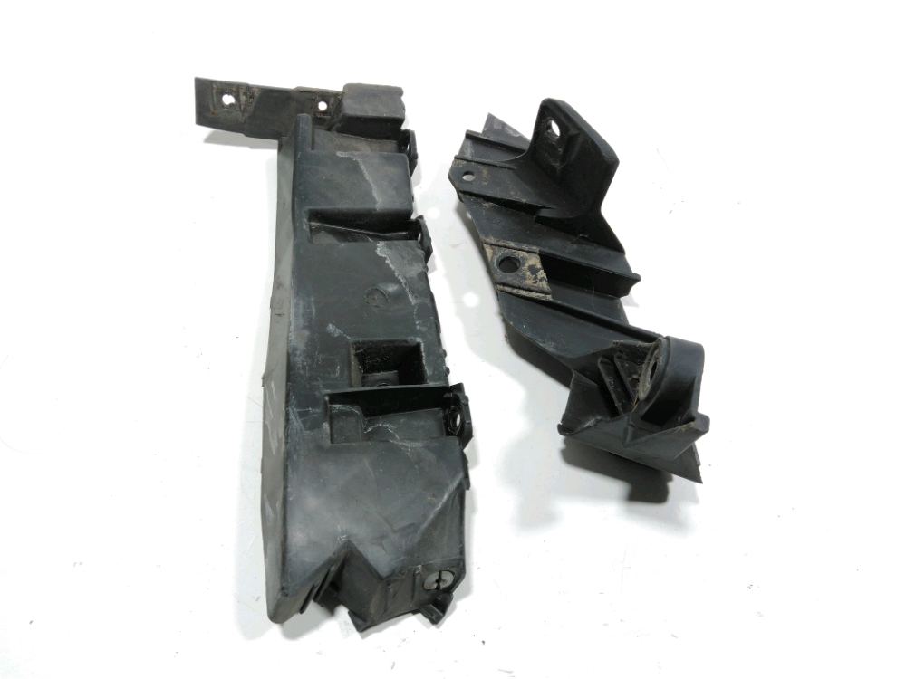 Support gauche de pare-choc arrière