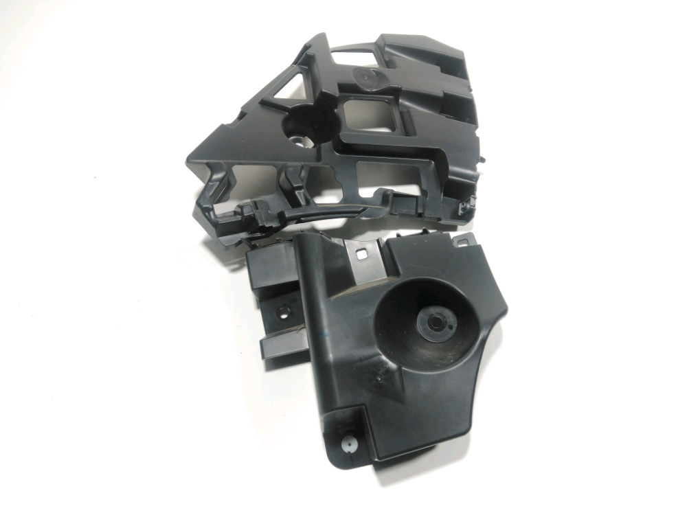 Support droit de pare-choc arriere