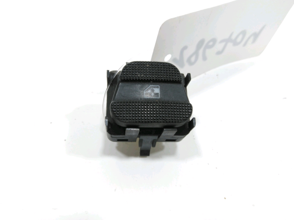 Commande lève-vitre avant droit