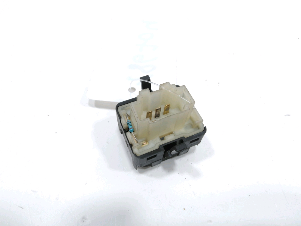 Commande lève-vitre avant droit