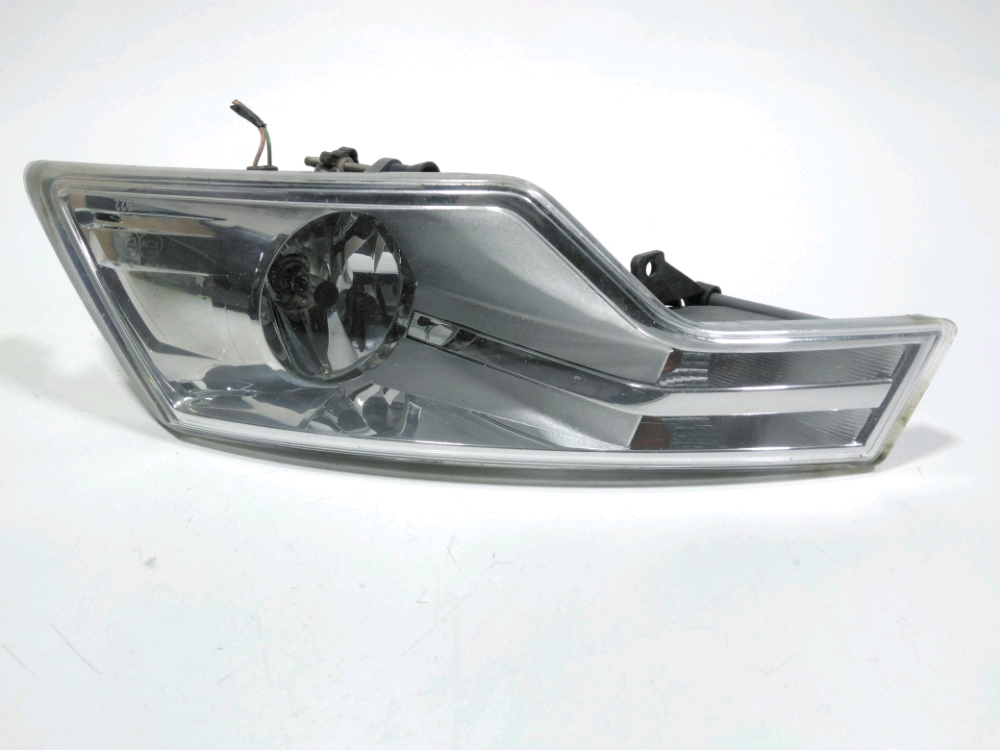 Antibrouillard avant gauche