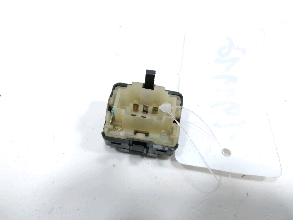 Commande lève-vitre avant droit