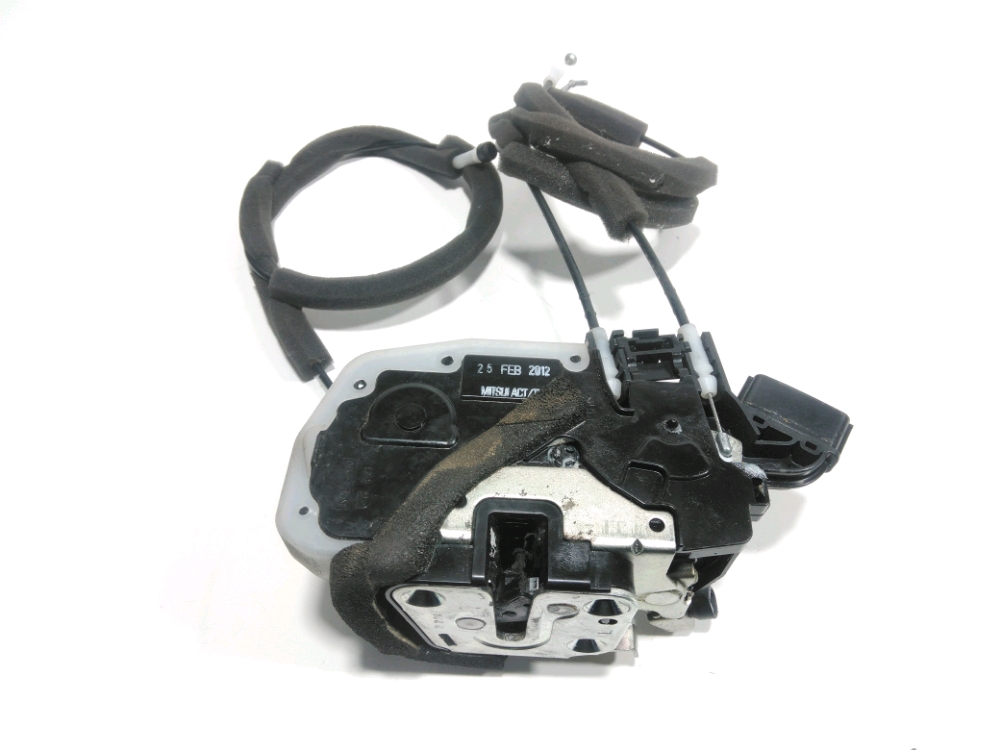 Serrure de porte avant gauche