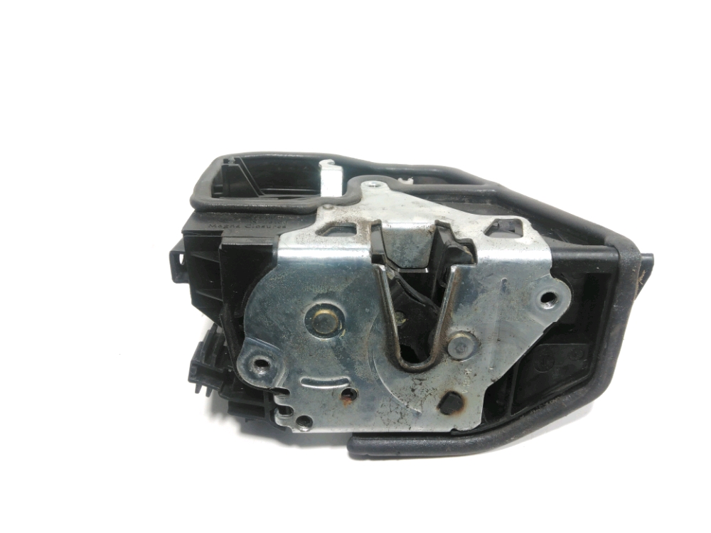 Serrure de porte avant droite