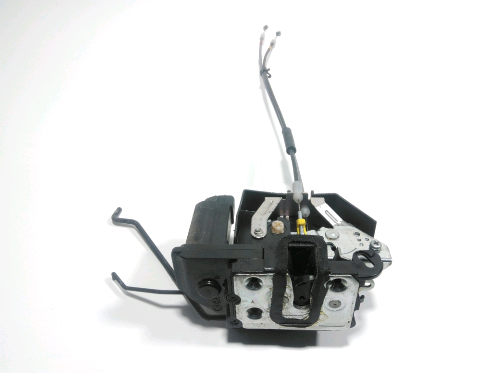 Serrure de porte avant gauche