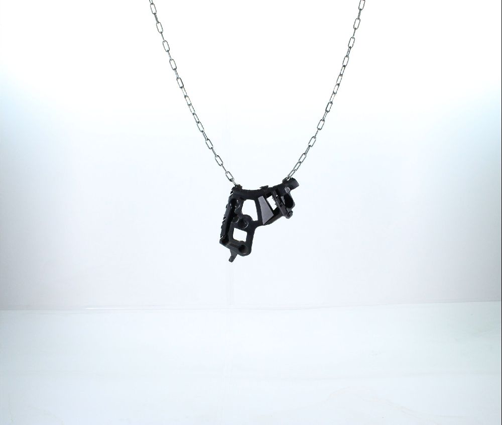 Support gauche de pare-choc arrière