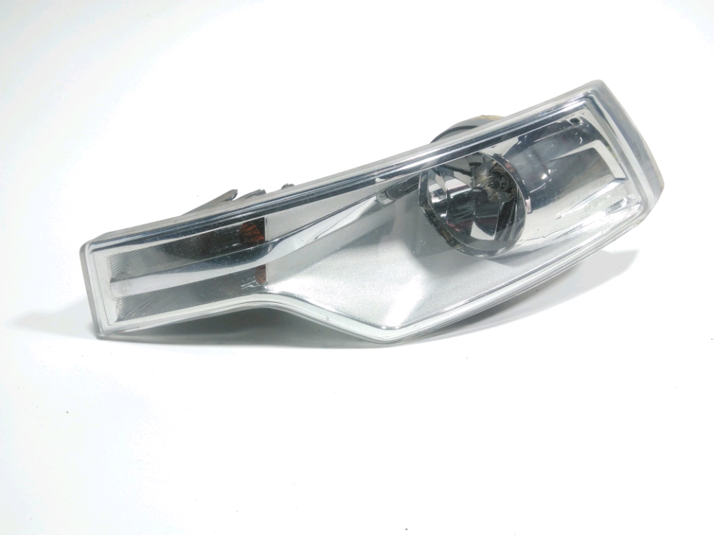 Antibrouillard avant gauche