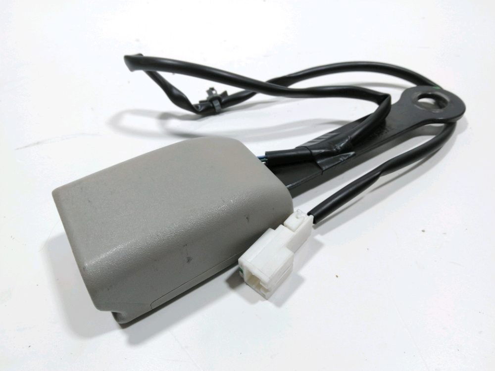 Ancrage ceinture avant gauche