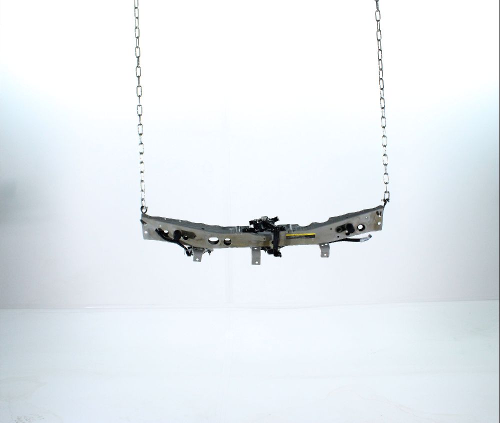Traverse superieure armature avant