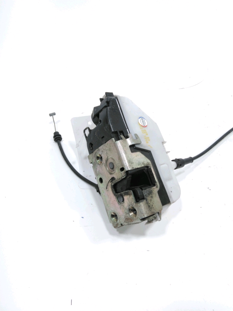 Serrure de porte avant gauche