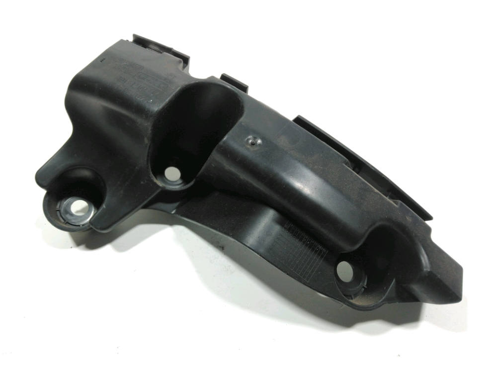 Support droit de pare-choc arrière