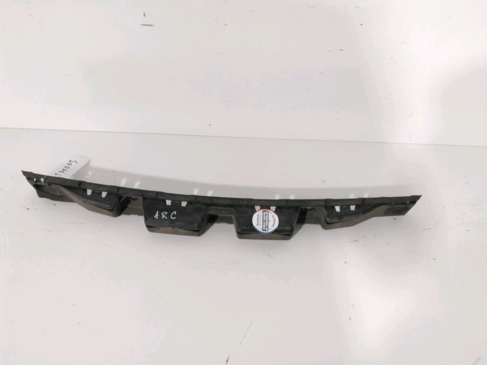 Support central de pare-choc arrière