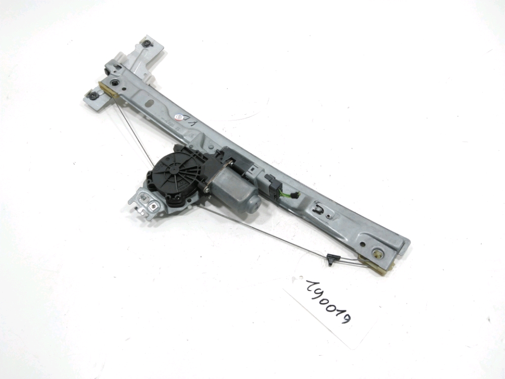 Lève-vitre électrique avant droit