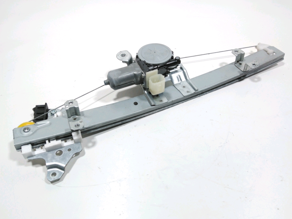 Lève-vitre électrique avant gauche