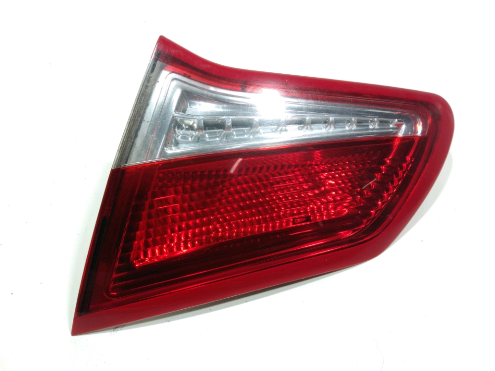 Feu arrière intérieur droit