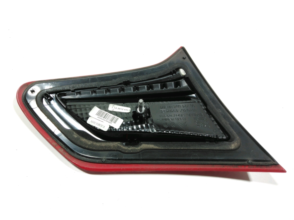 Feu arrière intérieur droit