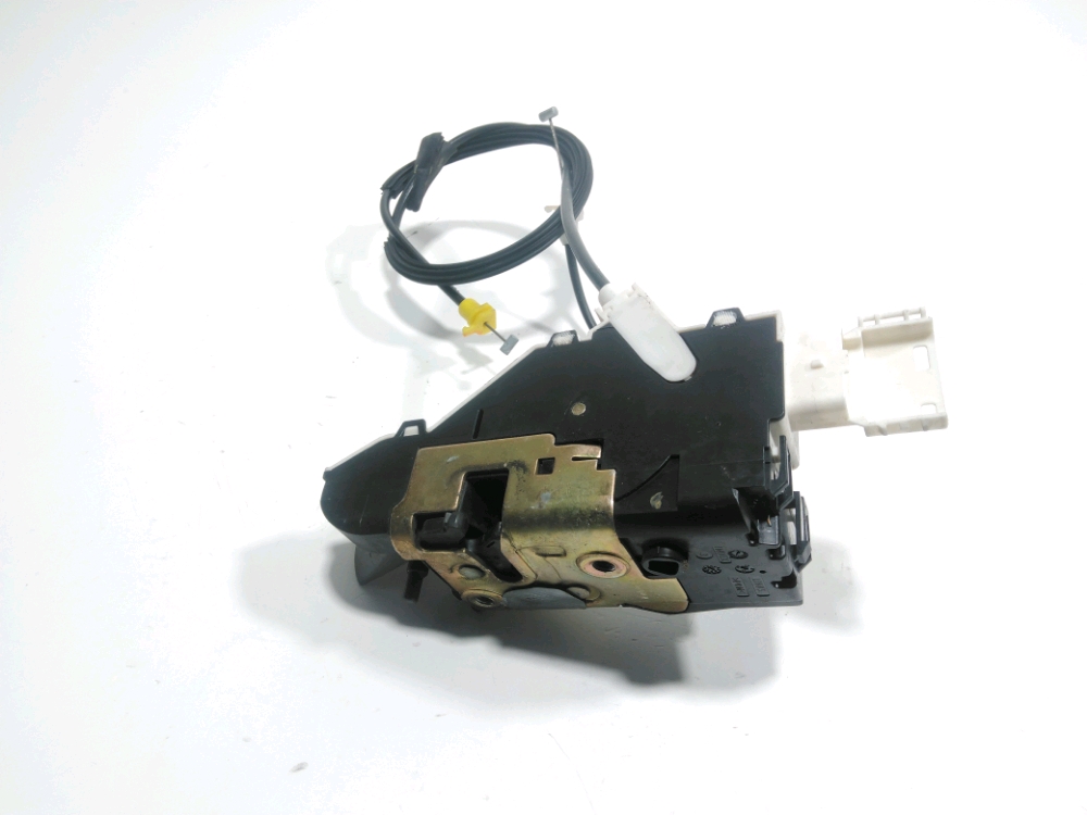 Serrure de porte avant gauche