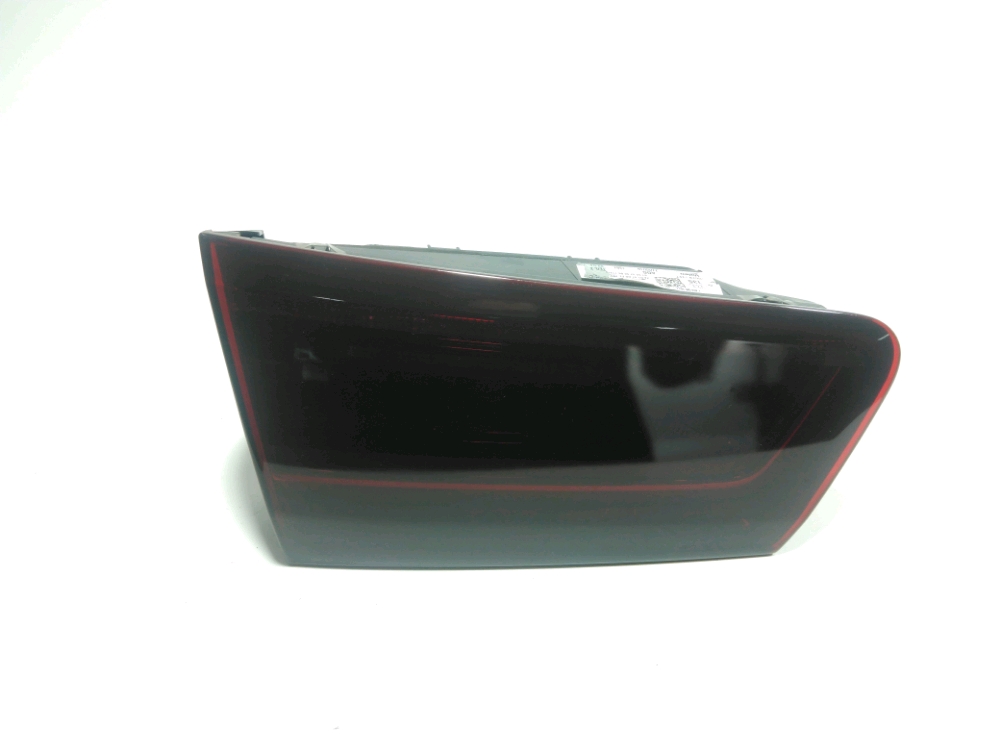 Feu arrière intérieur gauche