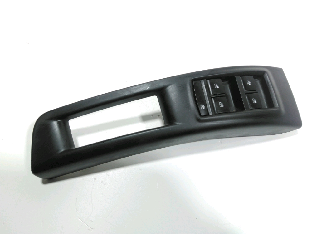 Commande lève-vitre avant gauche