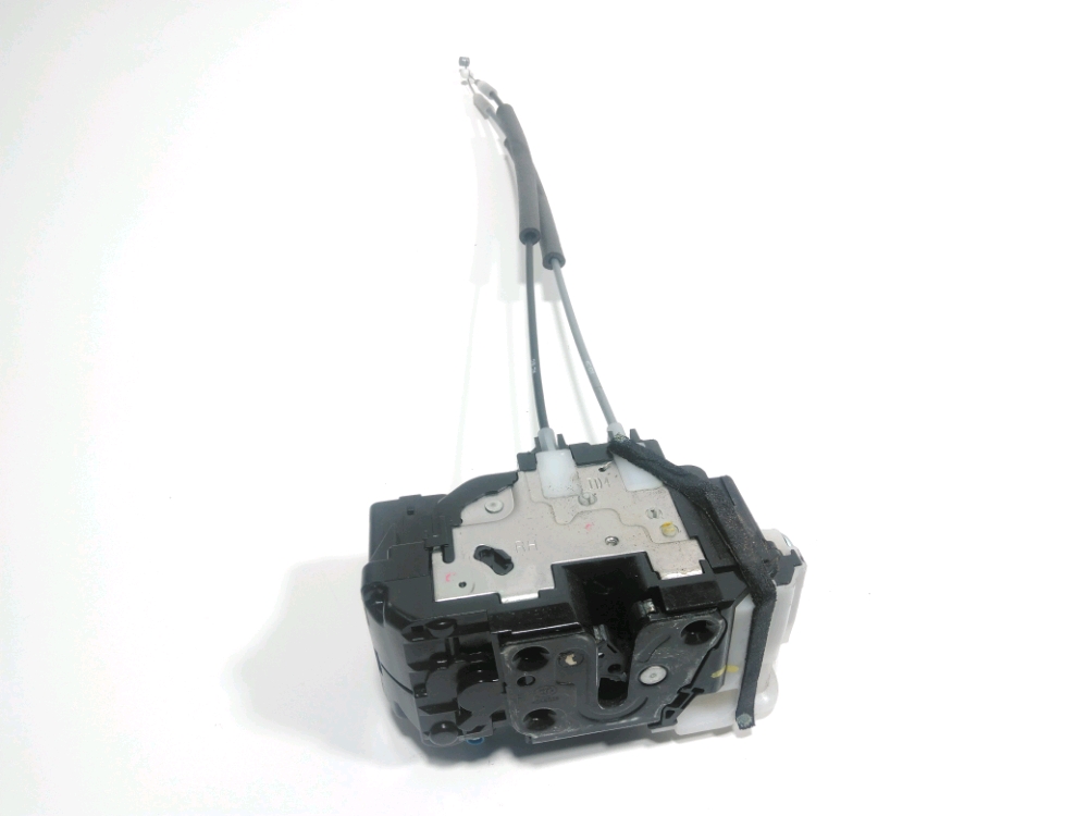 Serrure de porte avant droite