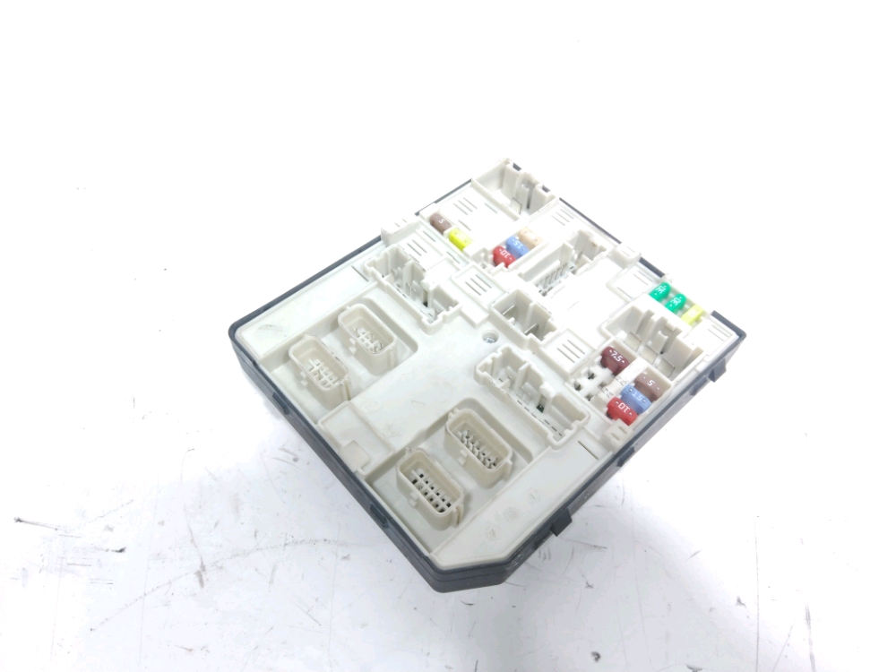 Boite à fusibles moteur