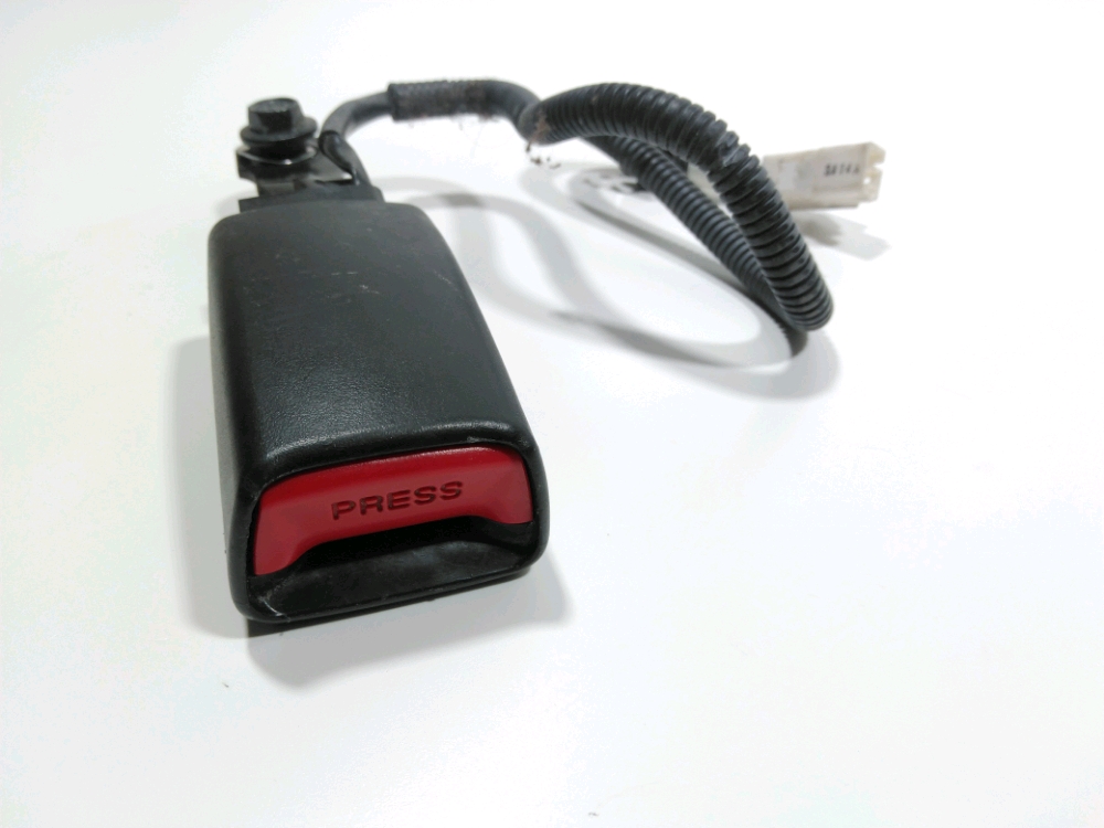 Ancrage ceinture avant droit