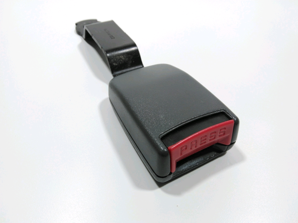 Ancrage ceinture avant droit