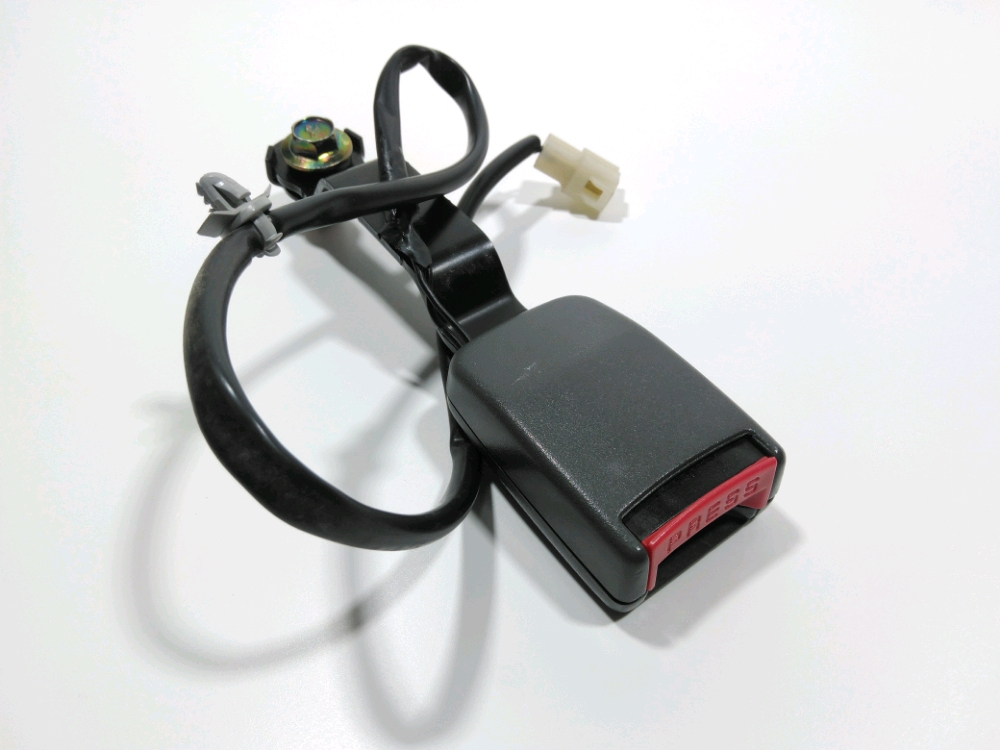 Ancrage ceinture avant gauche