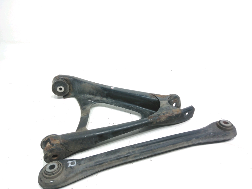 Triangle superieur arriere droit