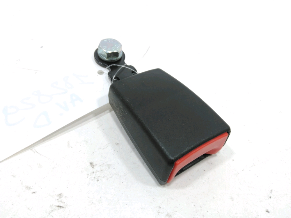 Ancrage ceinture avant droit