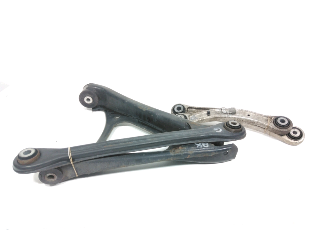 Triangle superieur arriere gauche