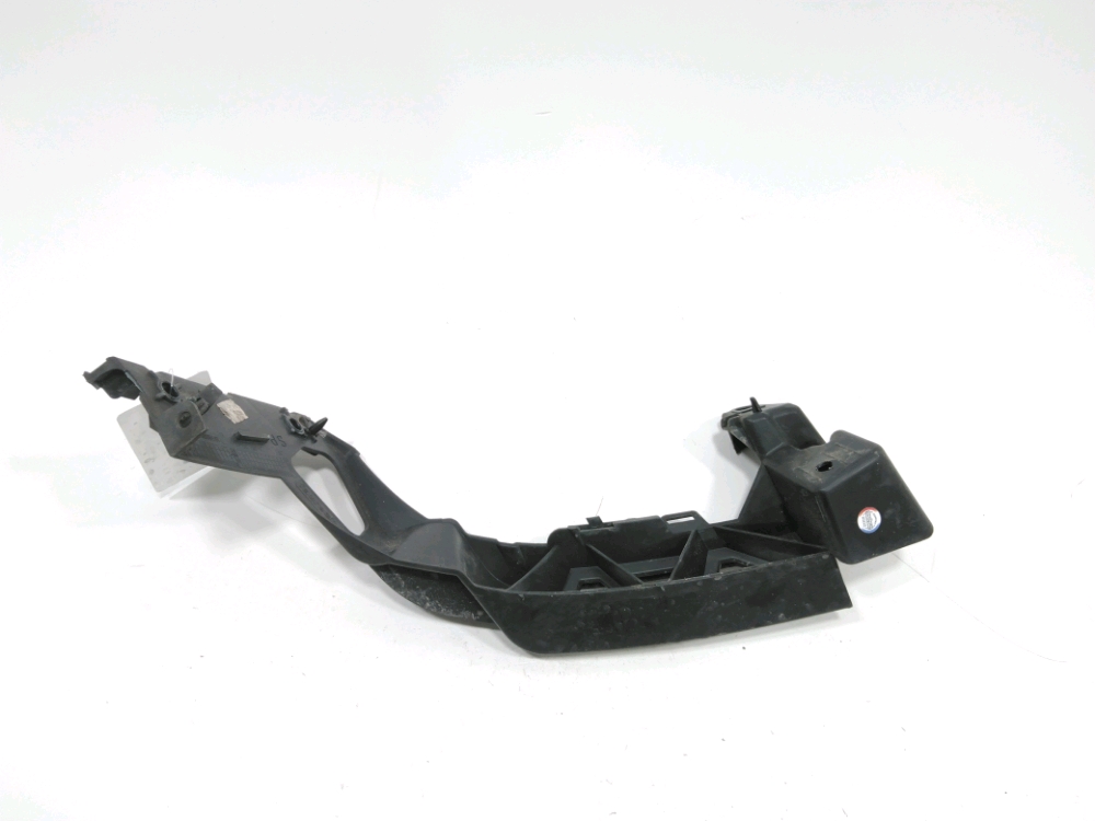 Support droit de pare-choc arrière