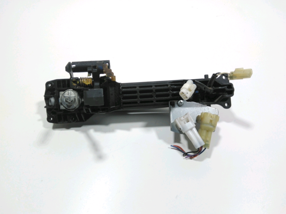 Poignée extérieure avant gauche