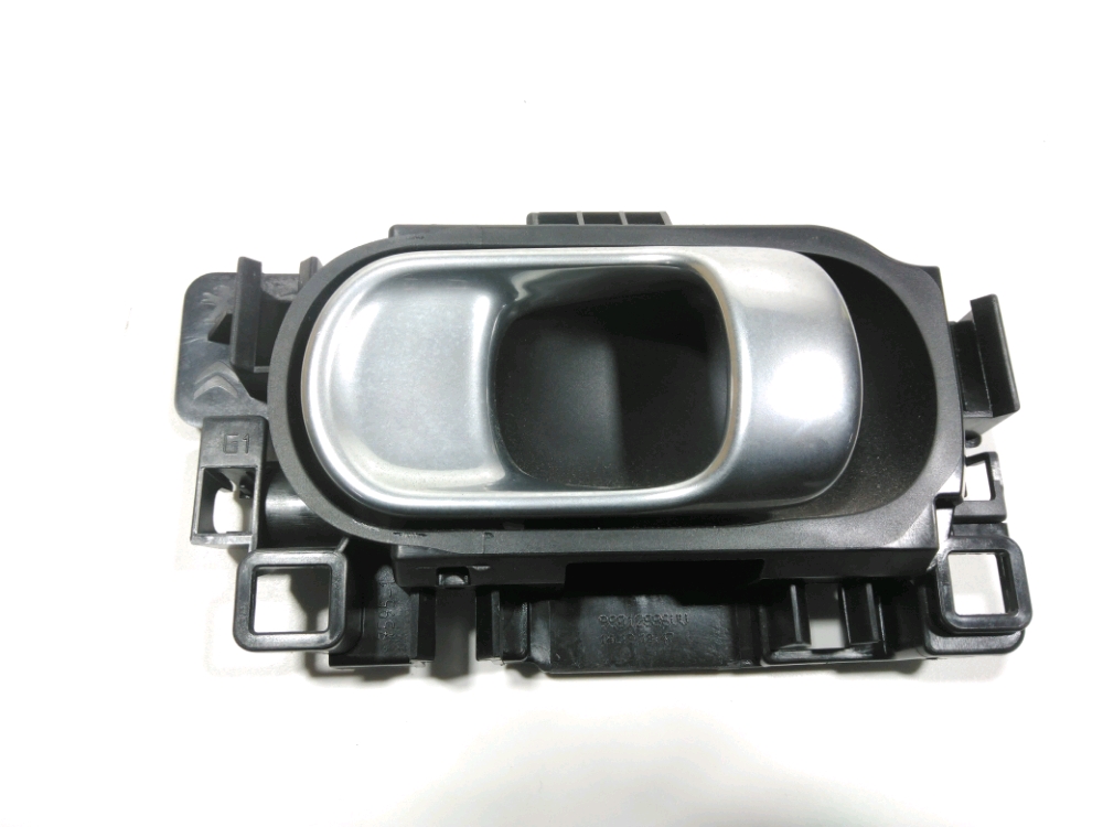 Poignee interieure porte arriere gauche