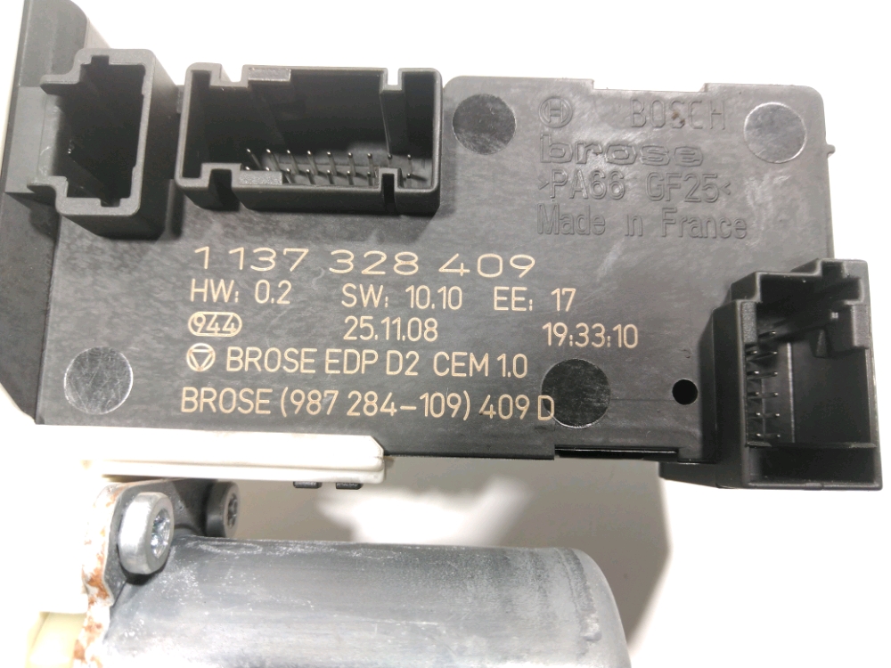 Lève-vitre électrique avant droit