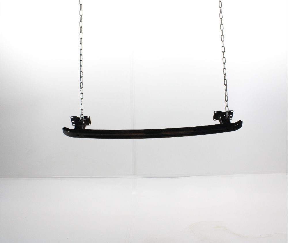 Traverse inférieure armature avant