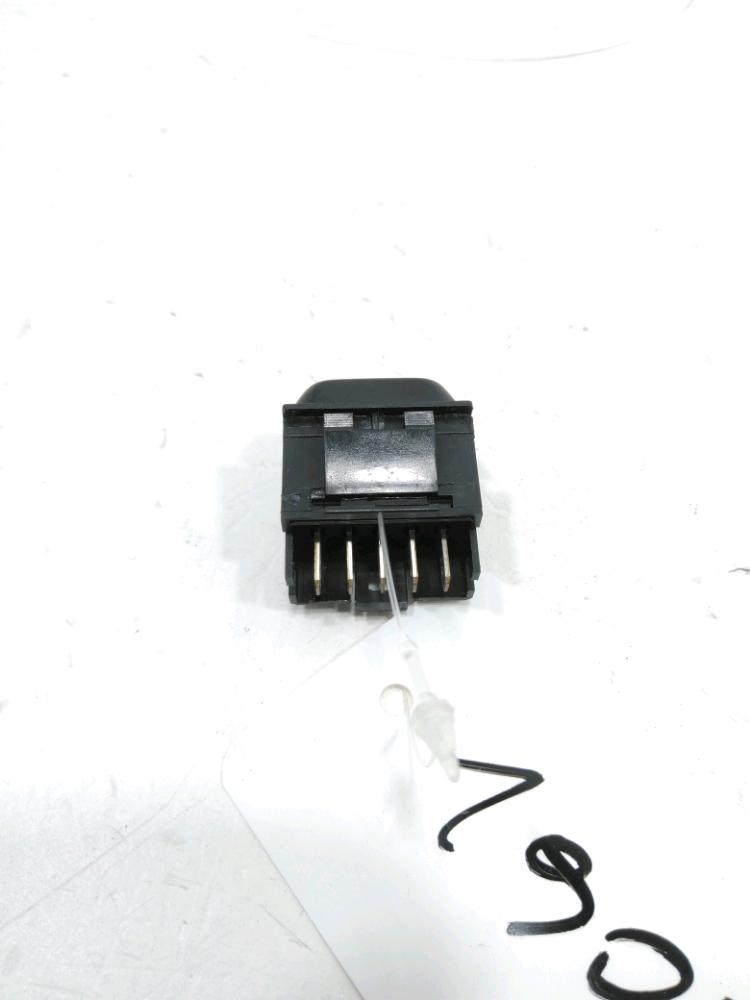 Commande lève-vitre avant droit