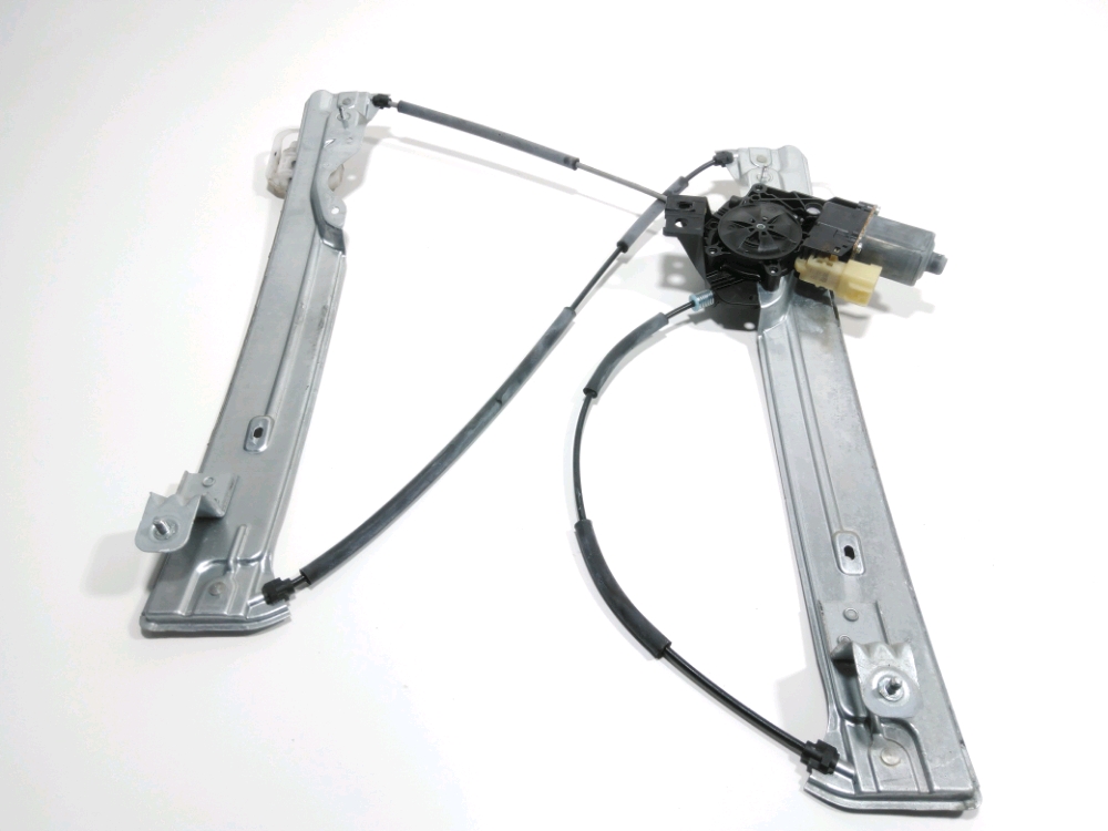 Lève-vitre électrique avant gauche