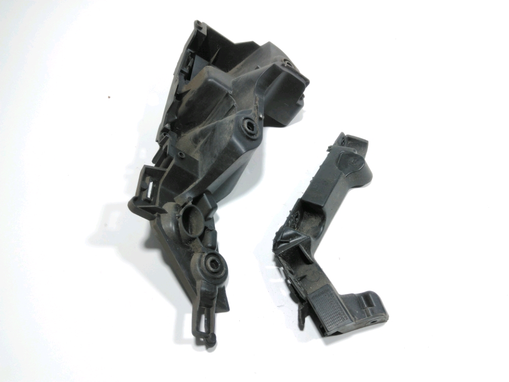 Support gauche de pare-choc arrière