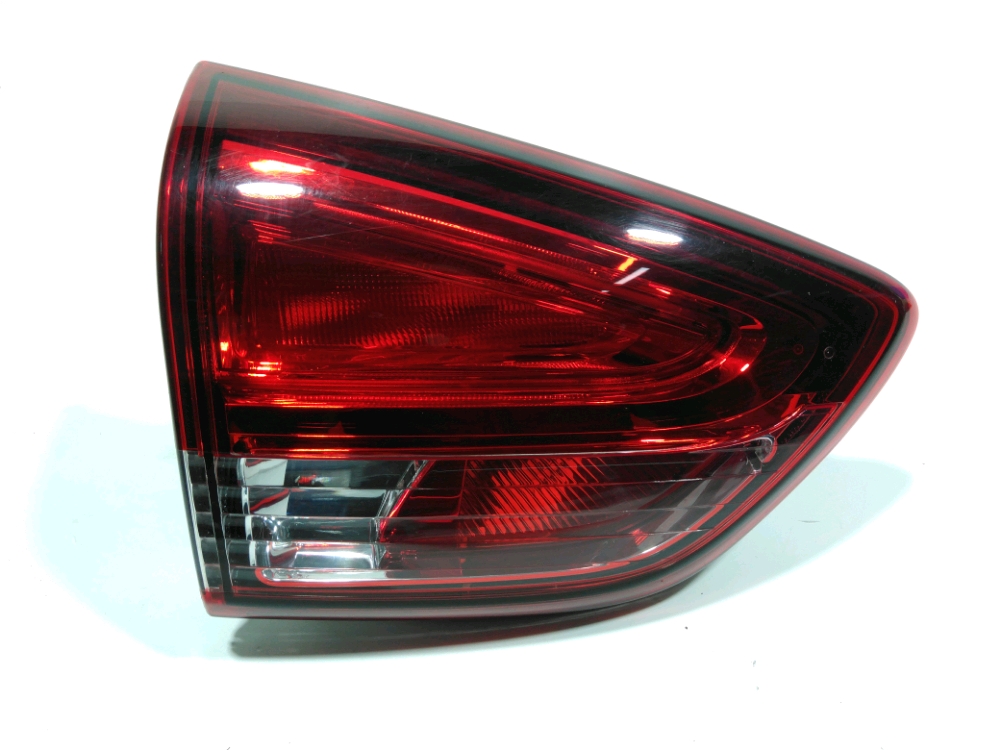 Feu arrière intérieur gauche