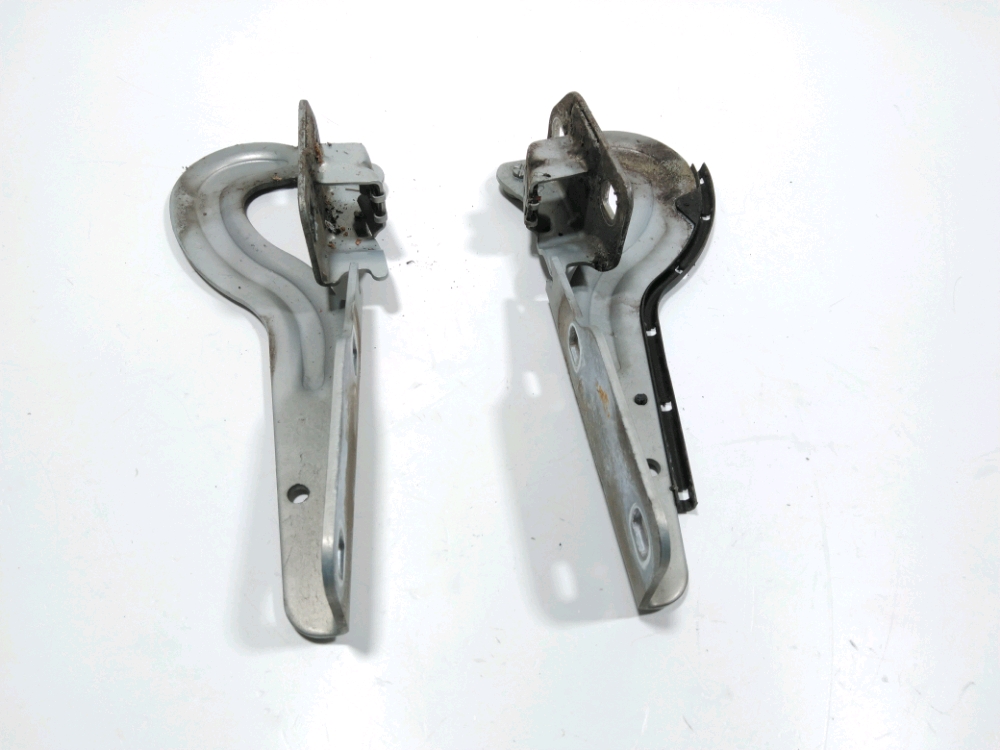 Jeu de charnieres de capot