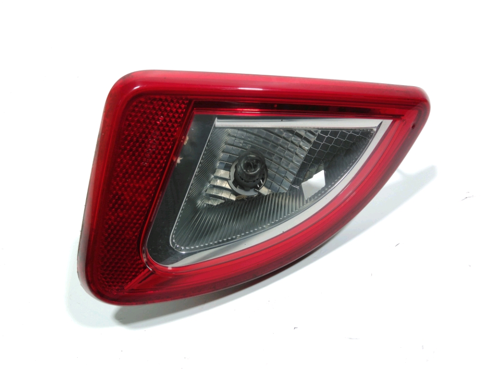 Feu arrière intérieur gauche