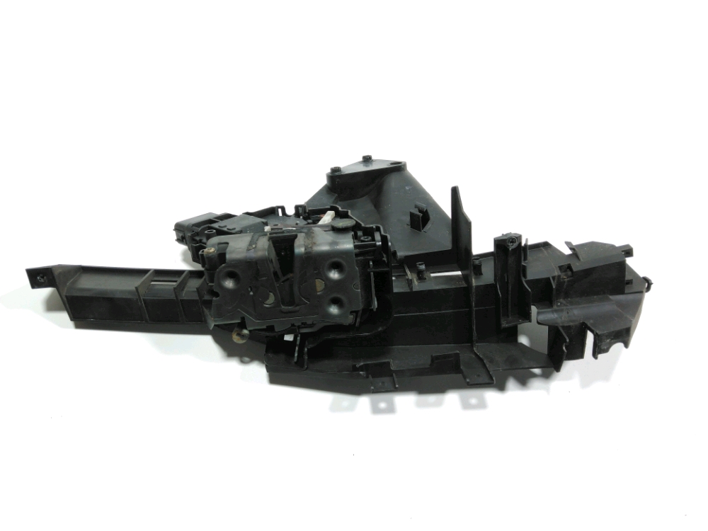 Serrure de porte avant droite