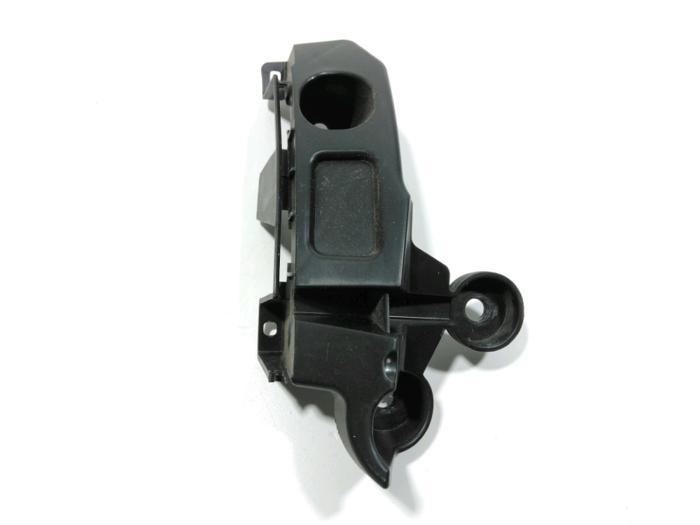 Support droit de pare-choc arrière