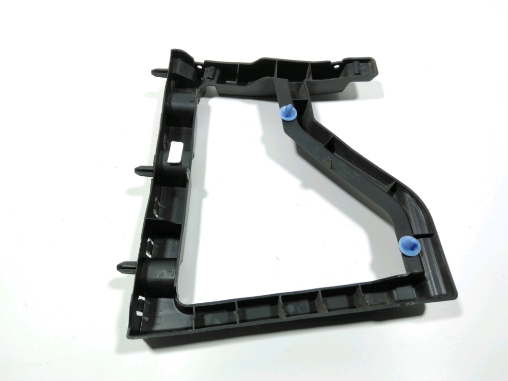 Support gauche de pare-choc arrière