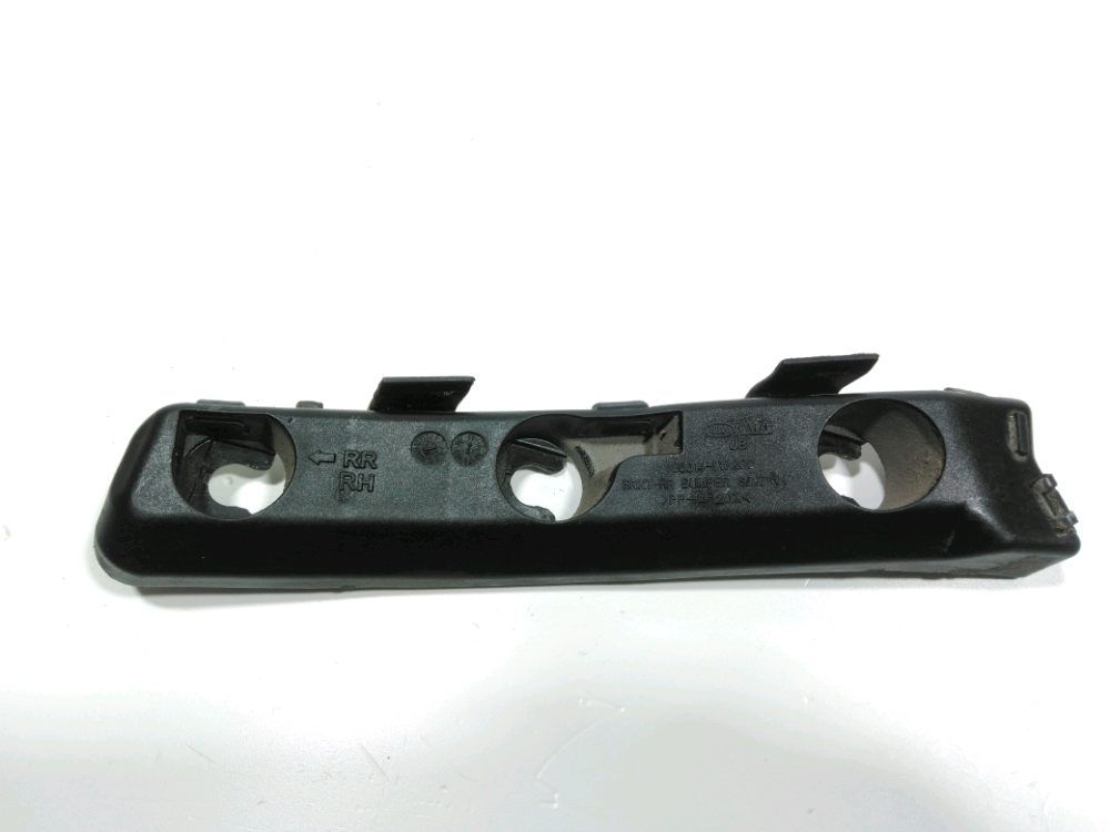 Support droit de pare-choc arriere