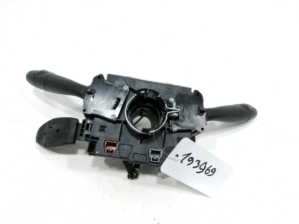 COMMANDE SOUS-VOLANT