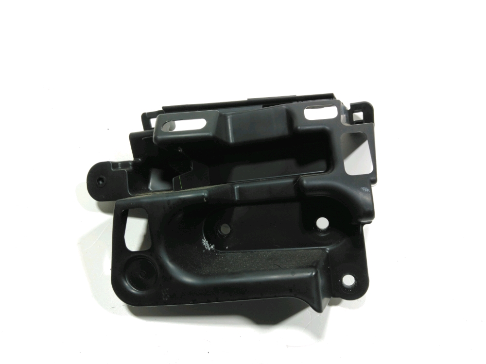 Support droit de pare-choc arrière